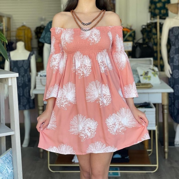Kahulale’a Off Shoulder Peach/Pink Dress - Picture 1 of 4